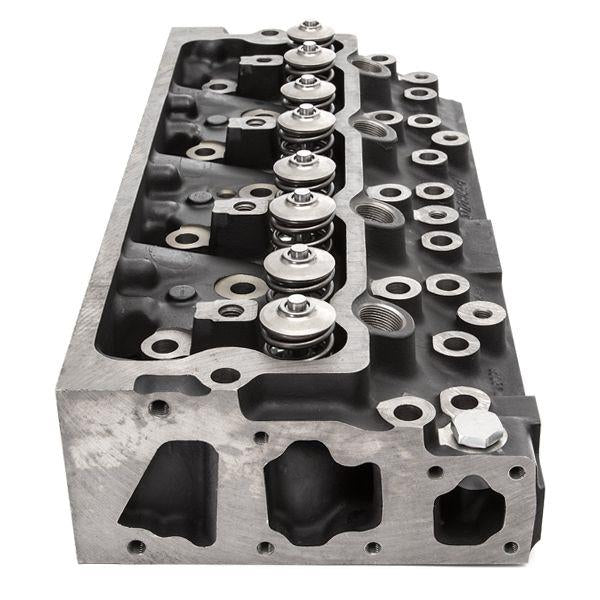 1646098 New Cylinder Head with valves