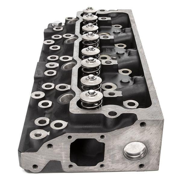 1646098 New Cylinder Head with valves