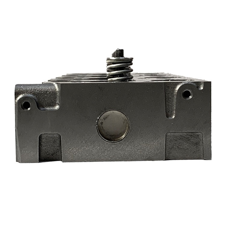 02634130 New Cylinder Head with valves